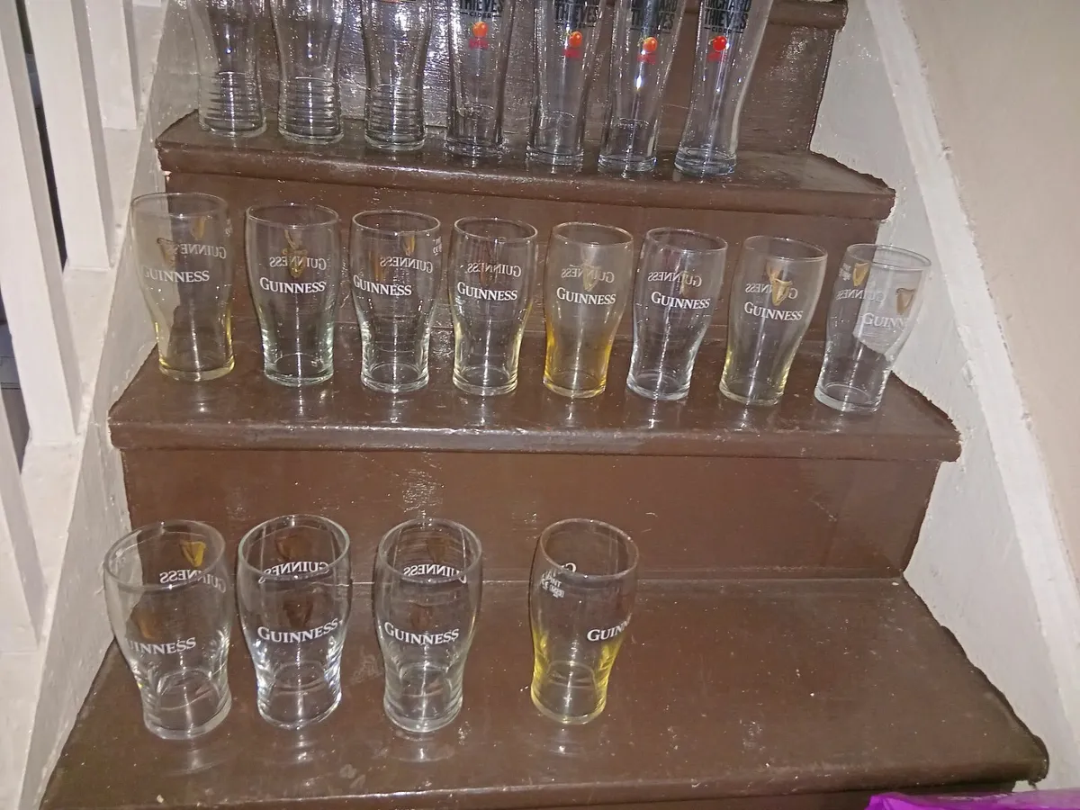 26 PINT GLASSES - Image 4