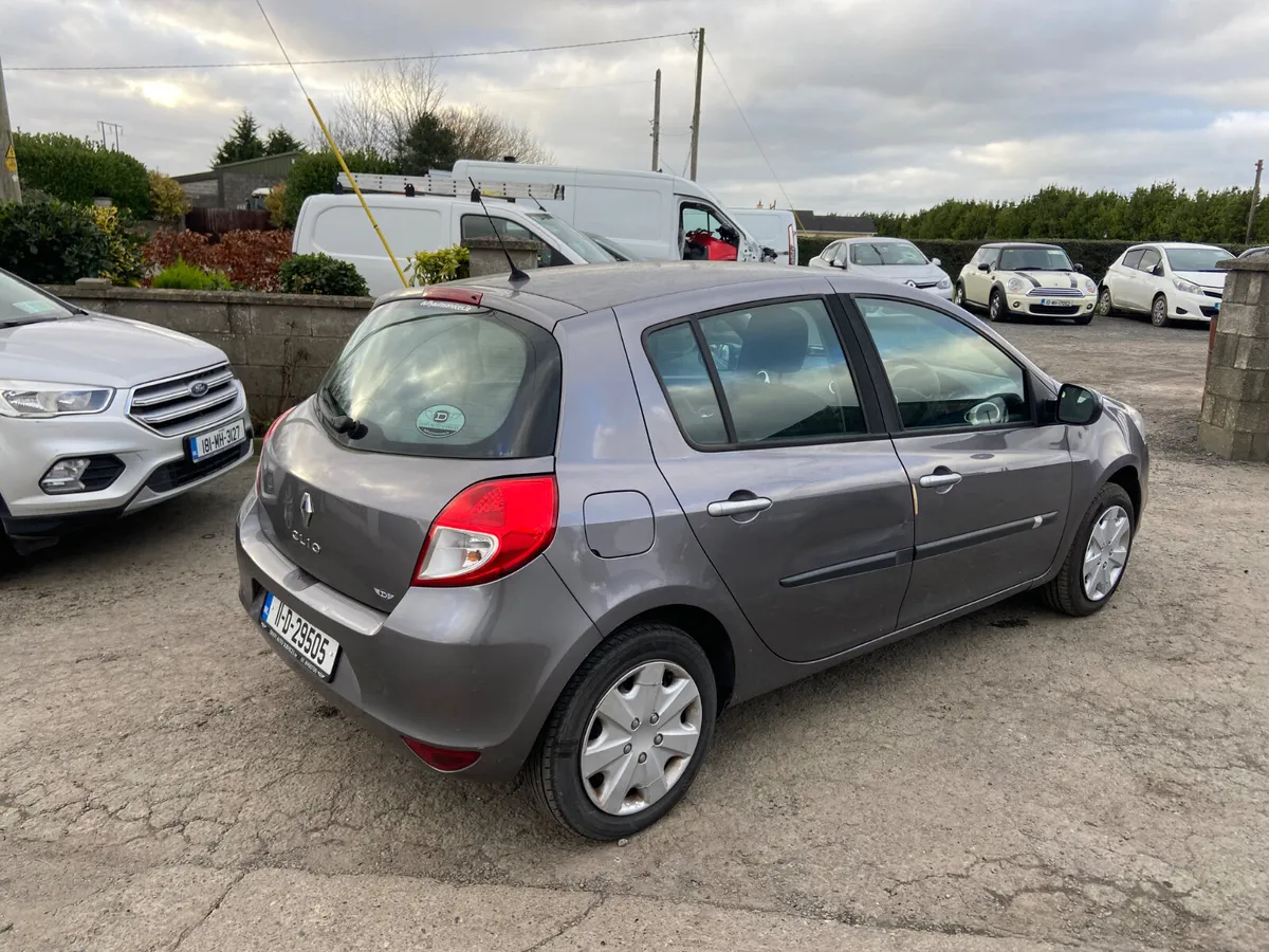 Renault Clio 2011 low mileage - Image 4