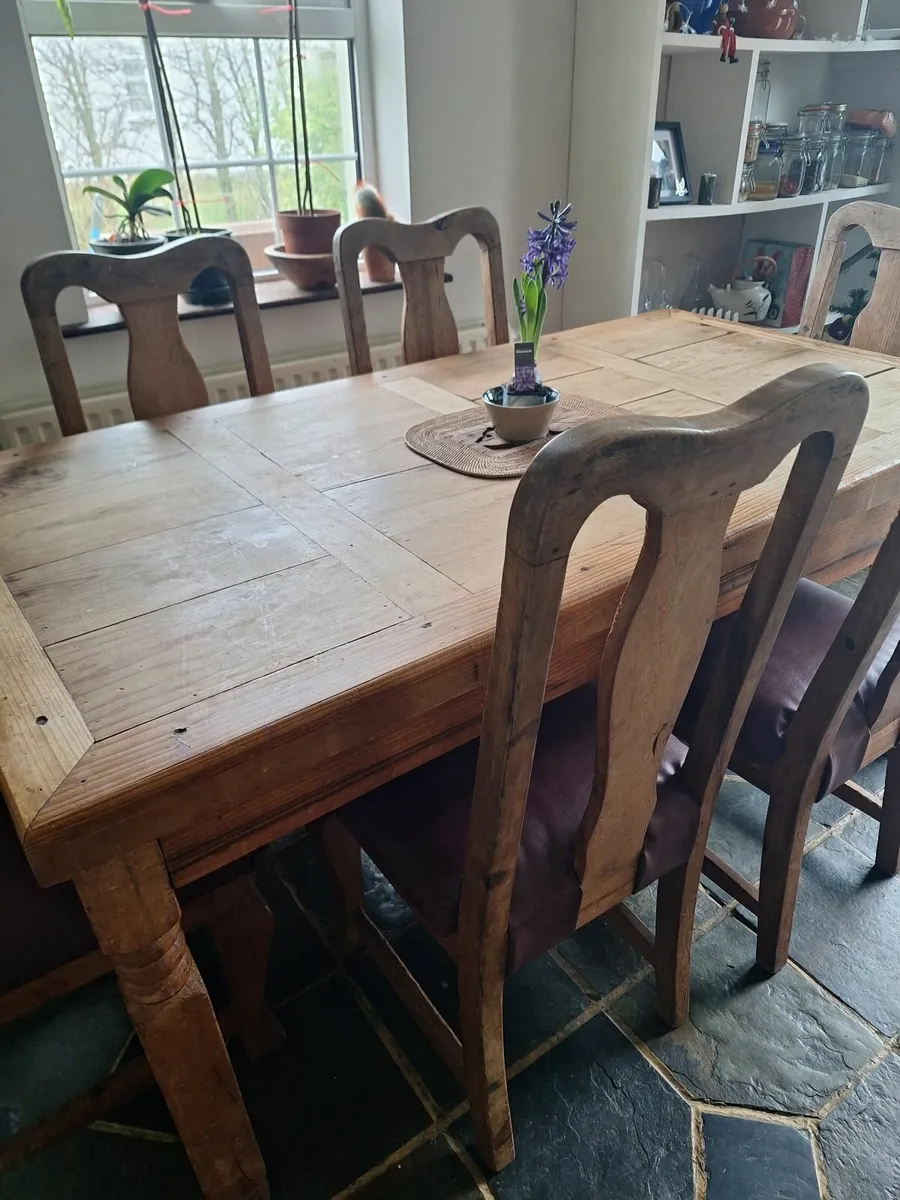 Kitchen table Mexican Pine + 6 chairs included - Image 1
