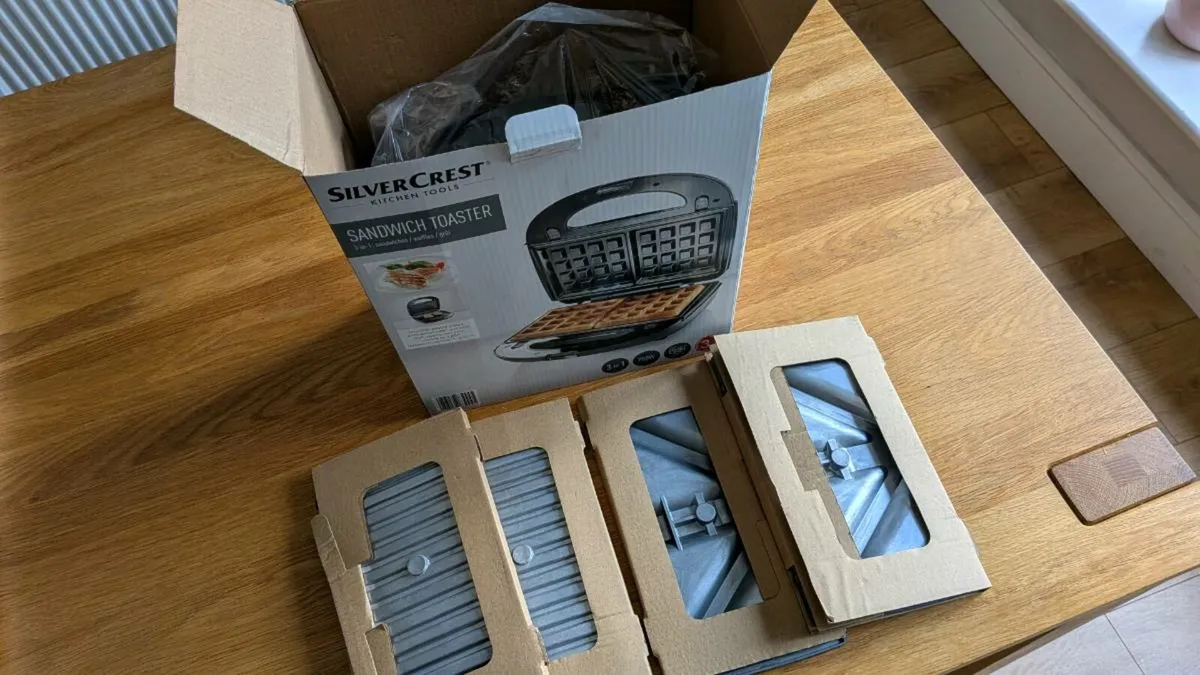 Waffles/Toasties/Grill maker - Image 3