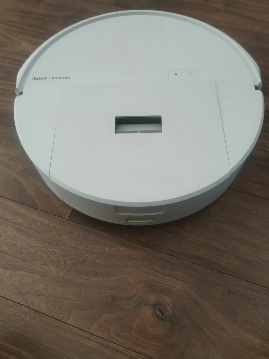 Roomba Robot Vacuum - Image 2