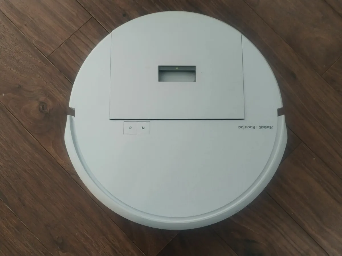 Roomba Robot Vacuum - Image 4