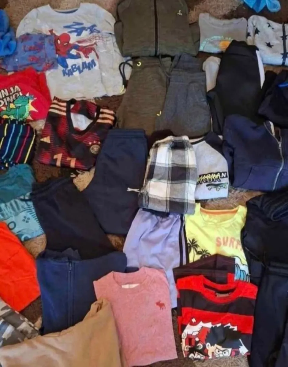 Boys clothes bundle age 7-8 - Image 1