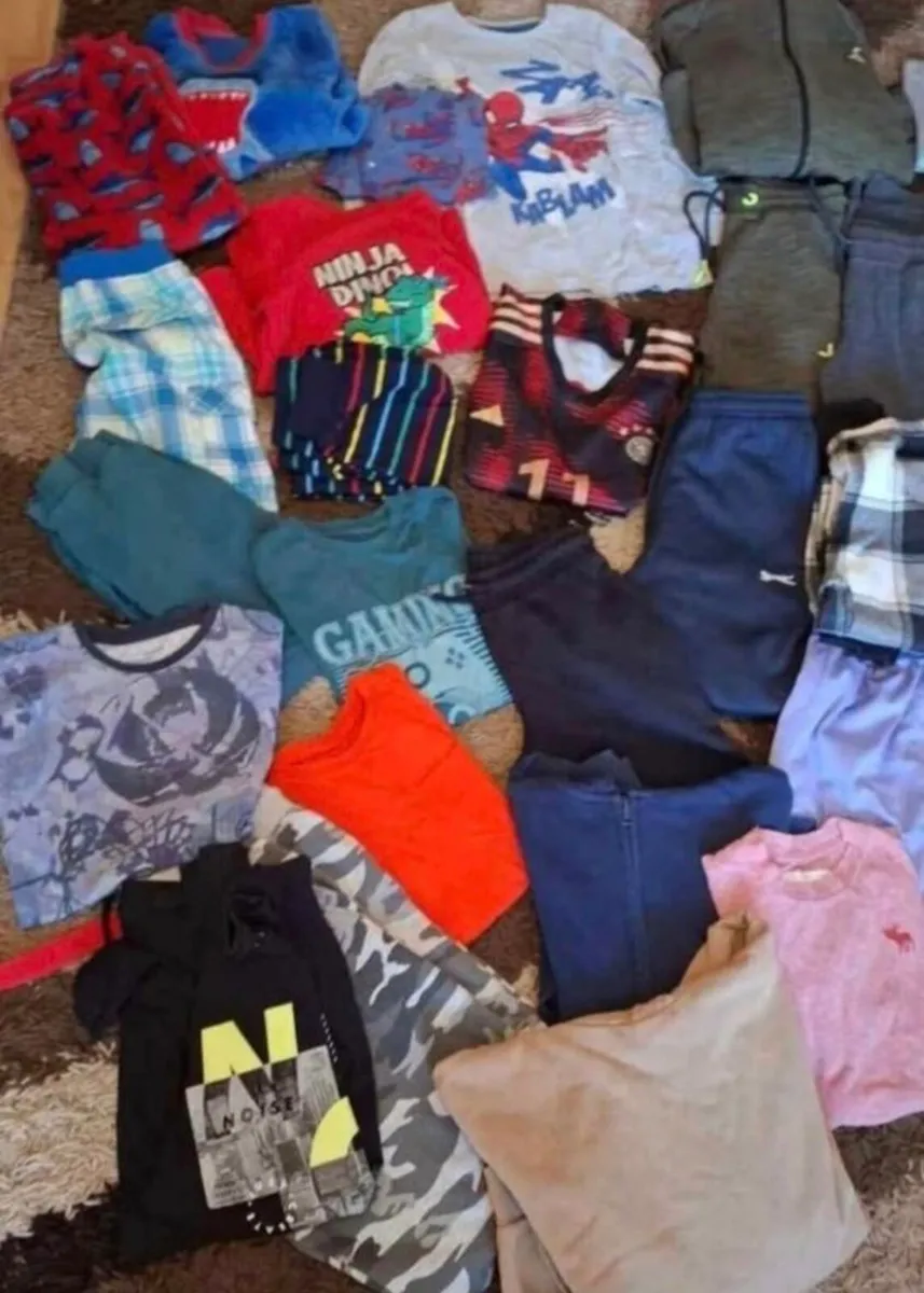 Boys clothes bundle age 7-8 - Image 4