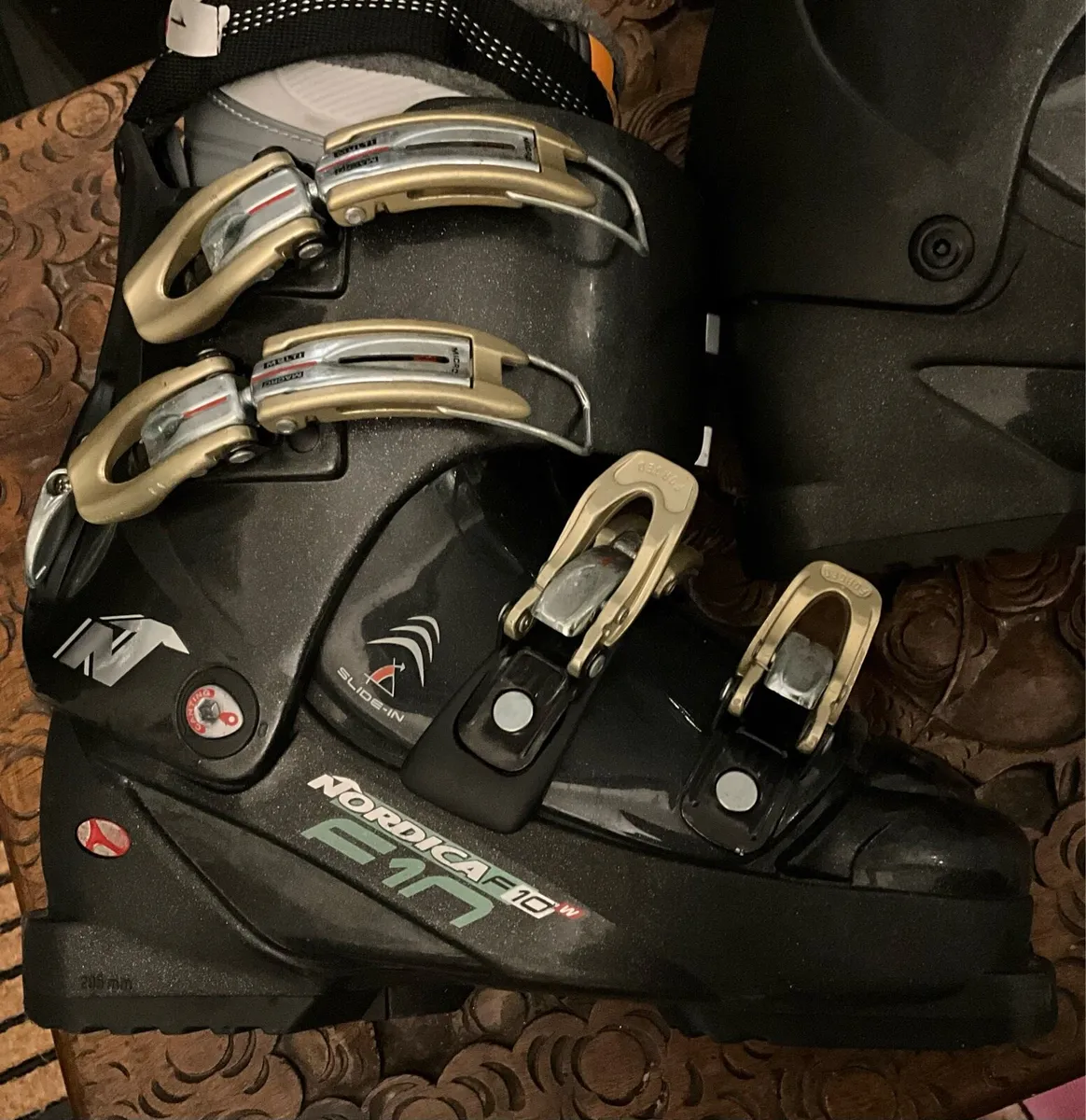 Women’s Ski Boots . Nordica F10.,size 250/255 - Image 2