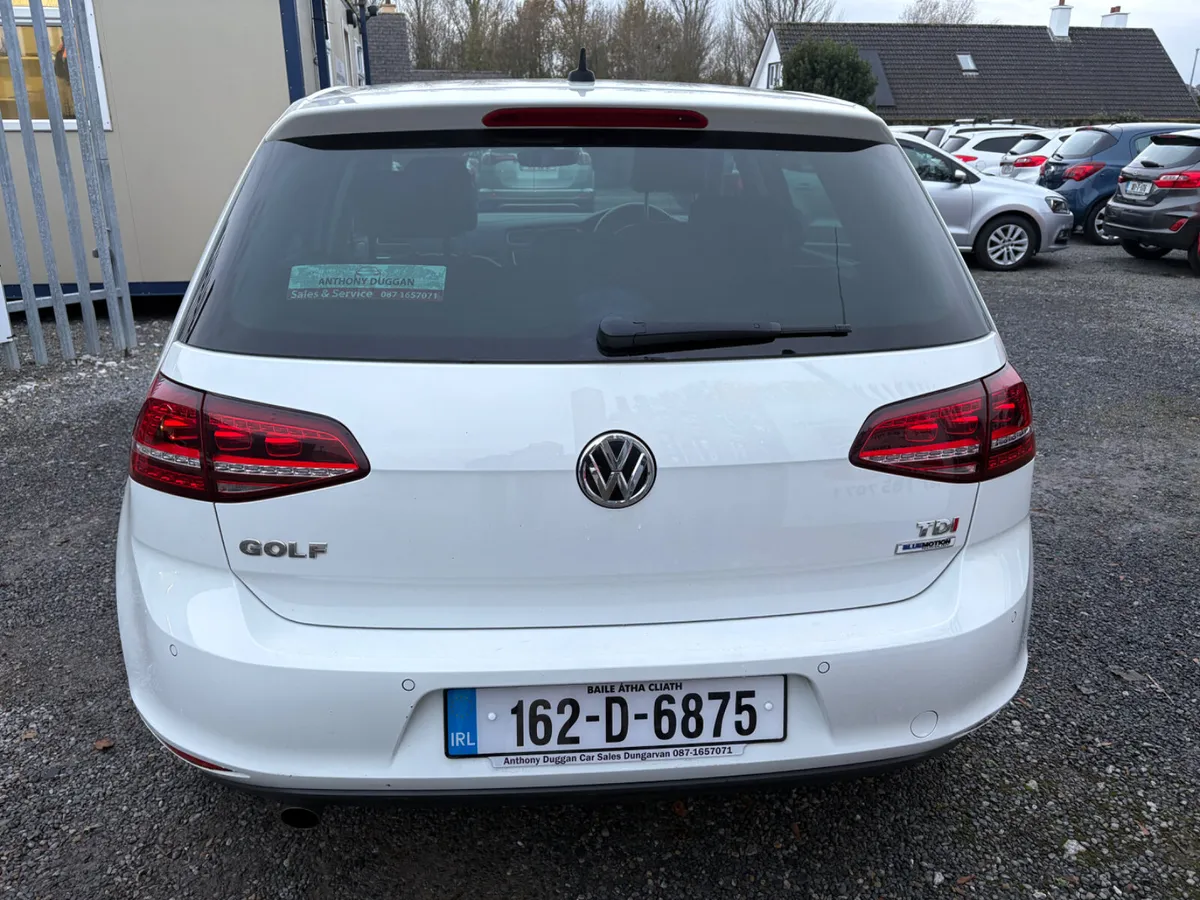 Volkswagen Golf Highline tdi ONLY 123kms - Image 4