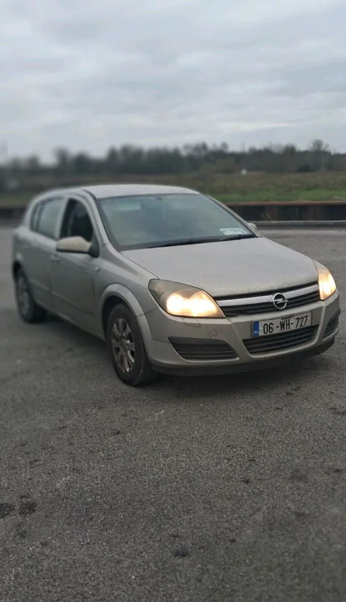 2006 opel astra low mileage ncted - Image 3