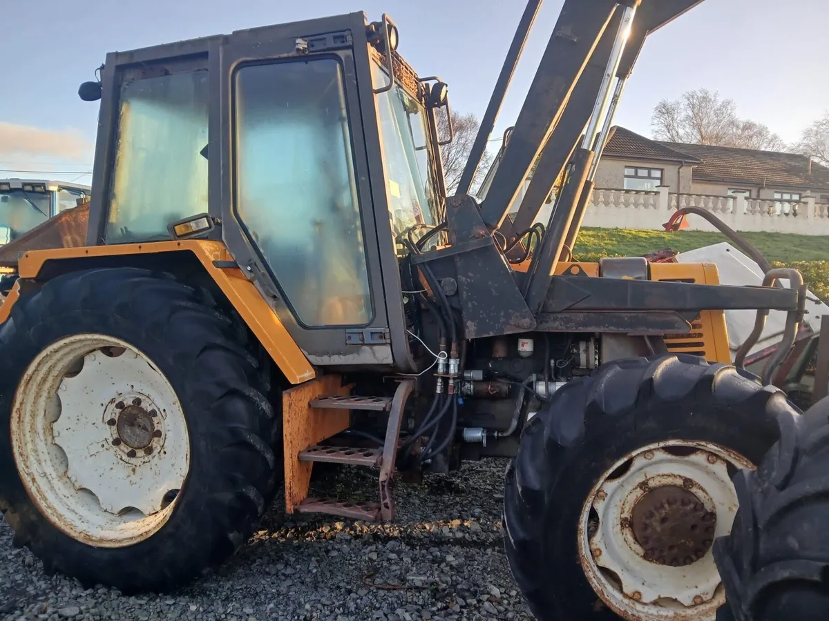 Renault 4WD - Image 1