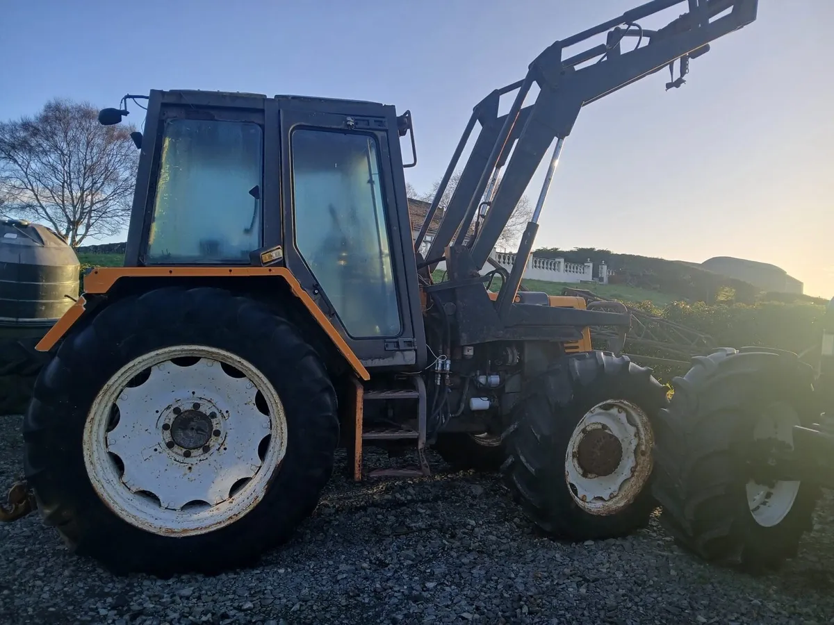 Renault 4WD - Image 2