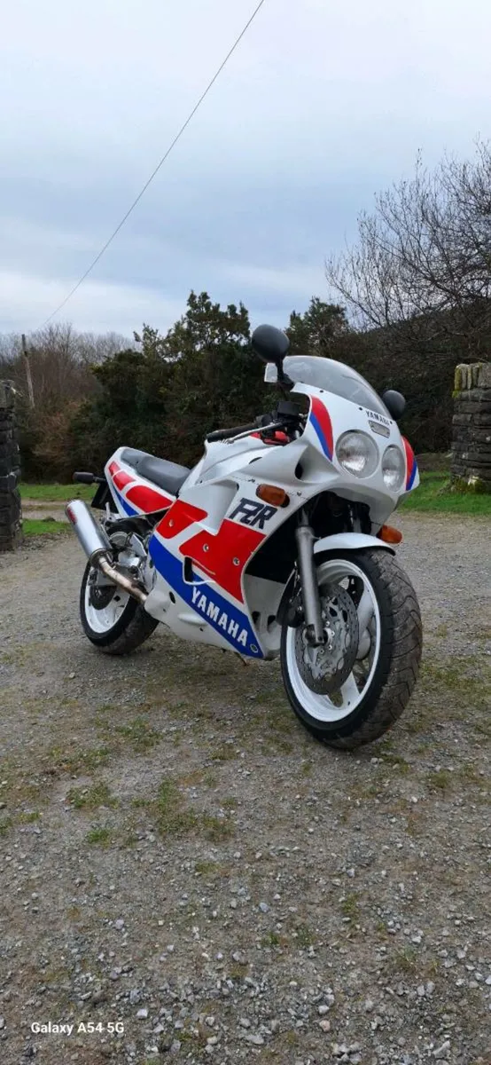 89 yamaha fzr exup 1000 - Image 1