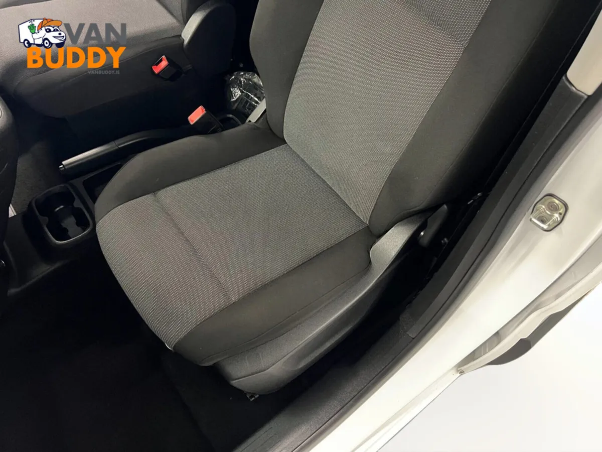 Vauxhall Combo 1.5 Turbo D 2300 Panel Van - Image 4