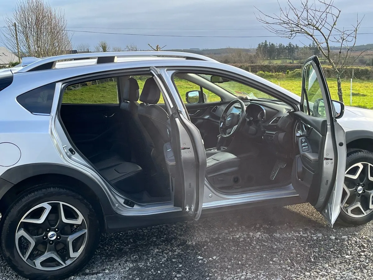 Subaru 2L awd XV - Image 2