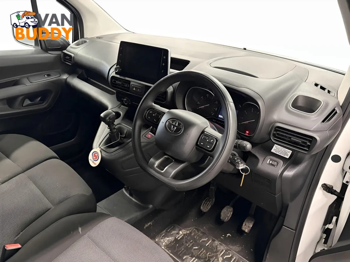 Toyota Proace City 1.5 BlueHDi Short Panel Van - Image 4