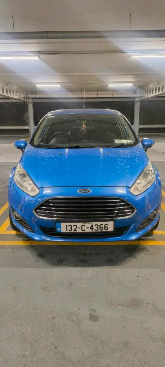 Ford Fiesta 1.5TDCI Zetec (75ps) 5 Door - Image 4