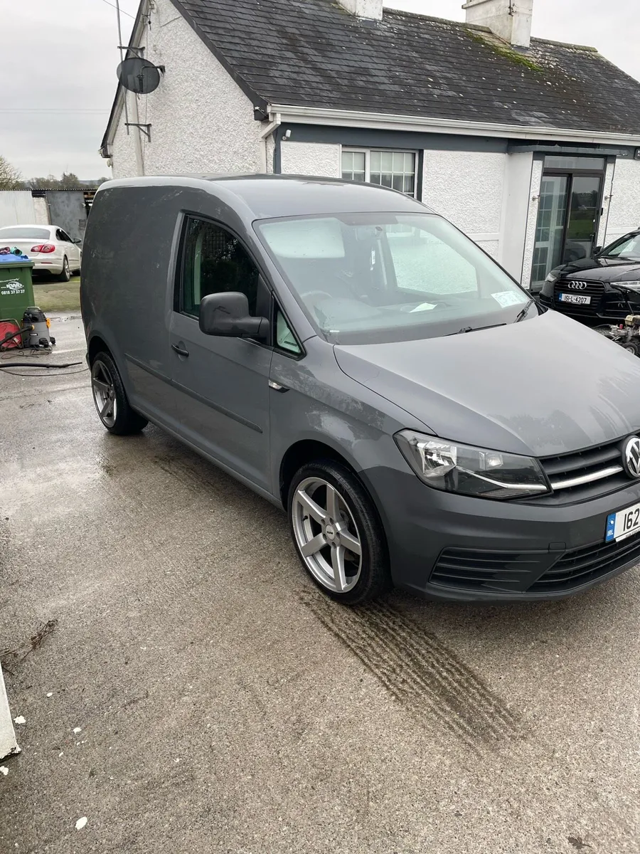 2016 VW Caddy - Image 3