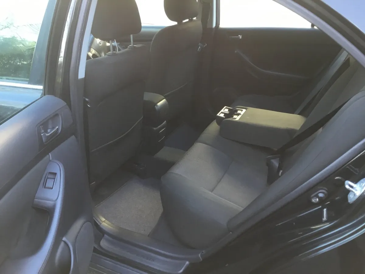 Toyota Avensis 2008 - Image 3