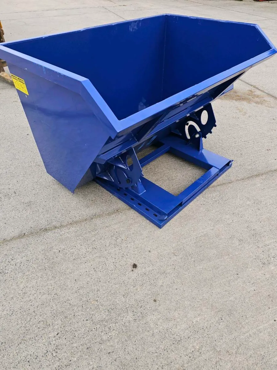 New forklift tipping skip - Image 1
