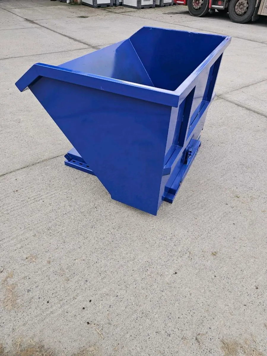 New forklift tipping skip - Image 2