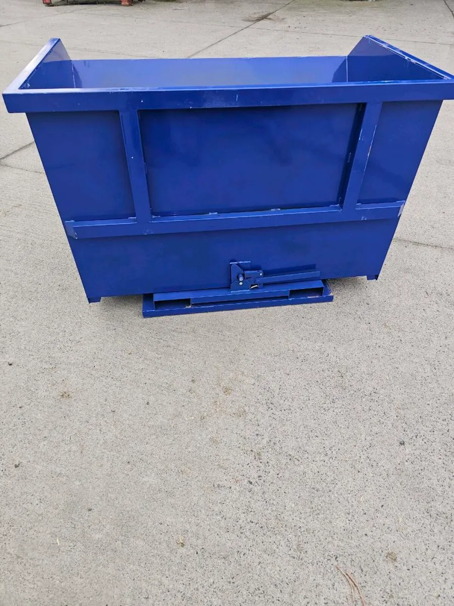 New forklift tipping skip - Image 3