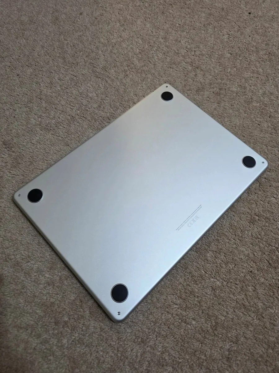 Macbook Air - M2 - Image 4