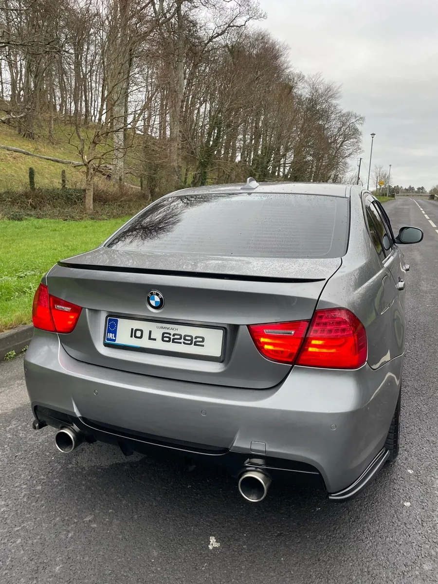 Grey BMW 3 Series M Sport - Image 1