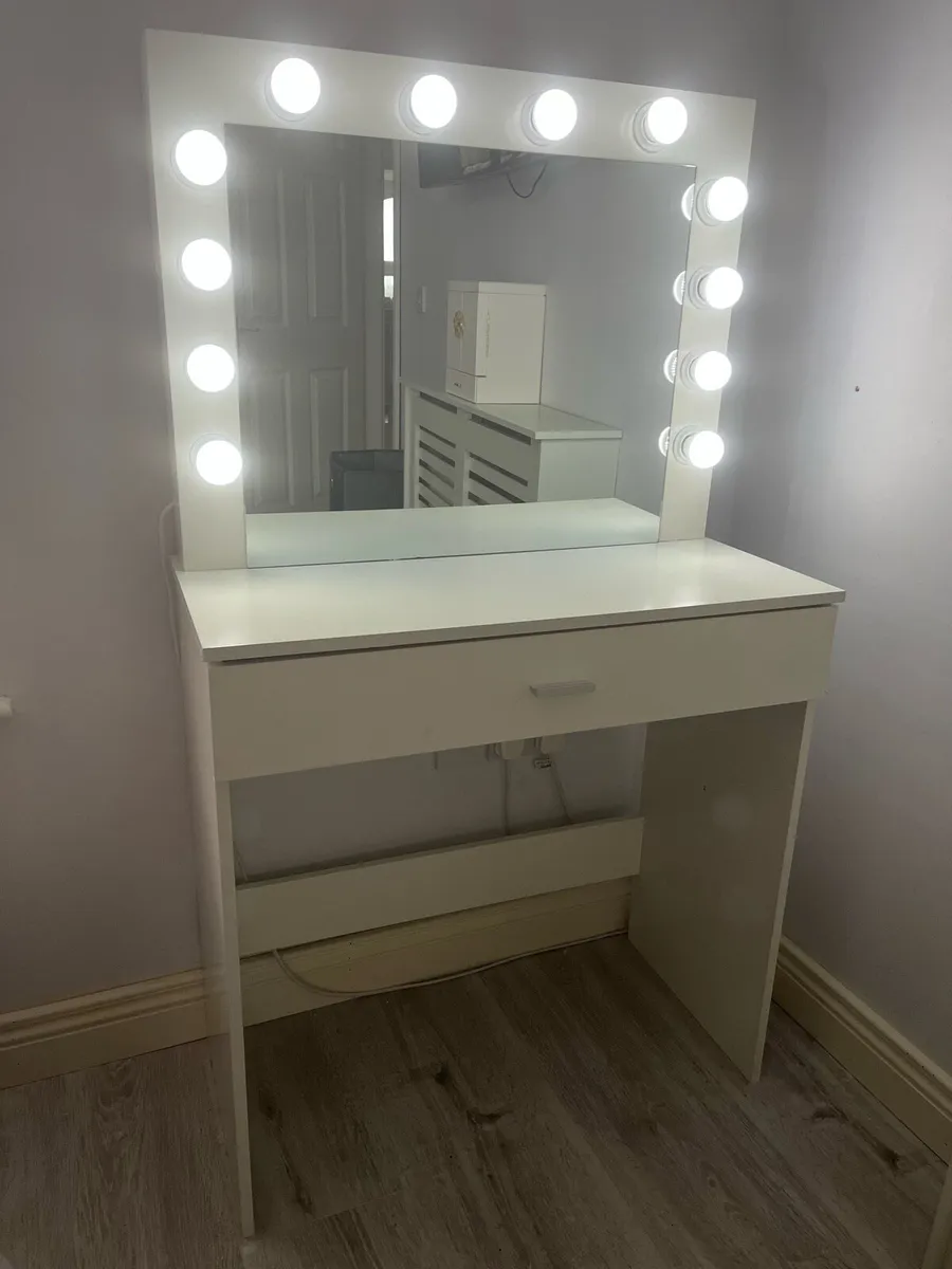 Vanity Unit With LED Mirror (White)