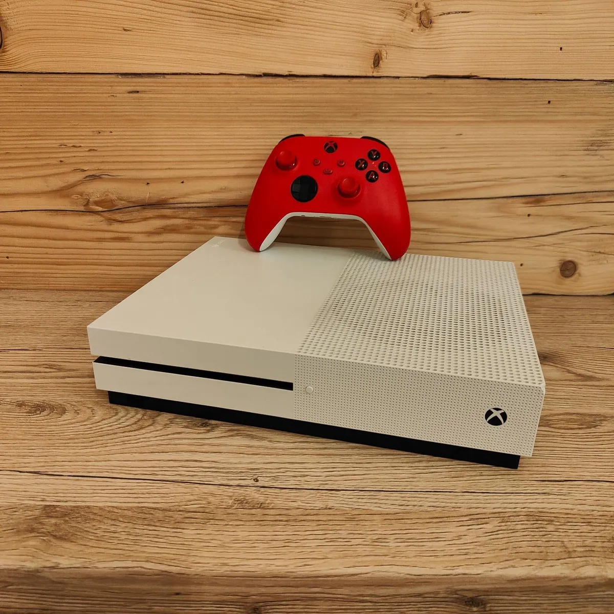 Microsoft Xbox One / 1TB / + 3 Disks /