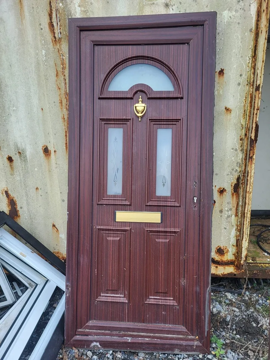 Second hand door