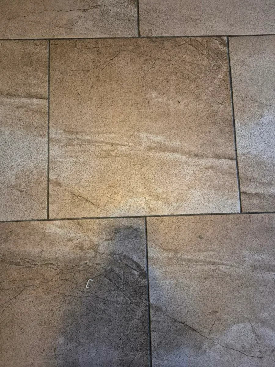 Cracked Ice Tiles 480mm x 480mm - Image 2