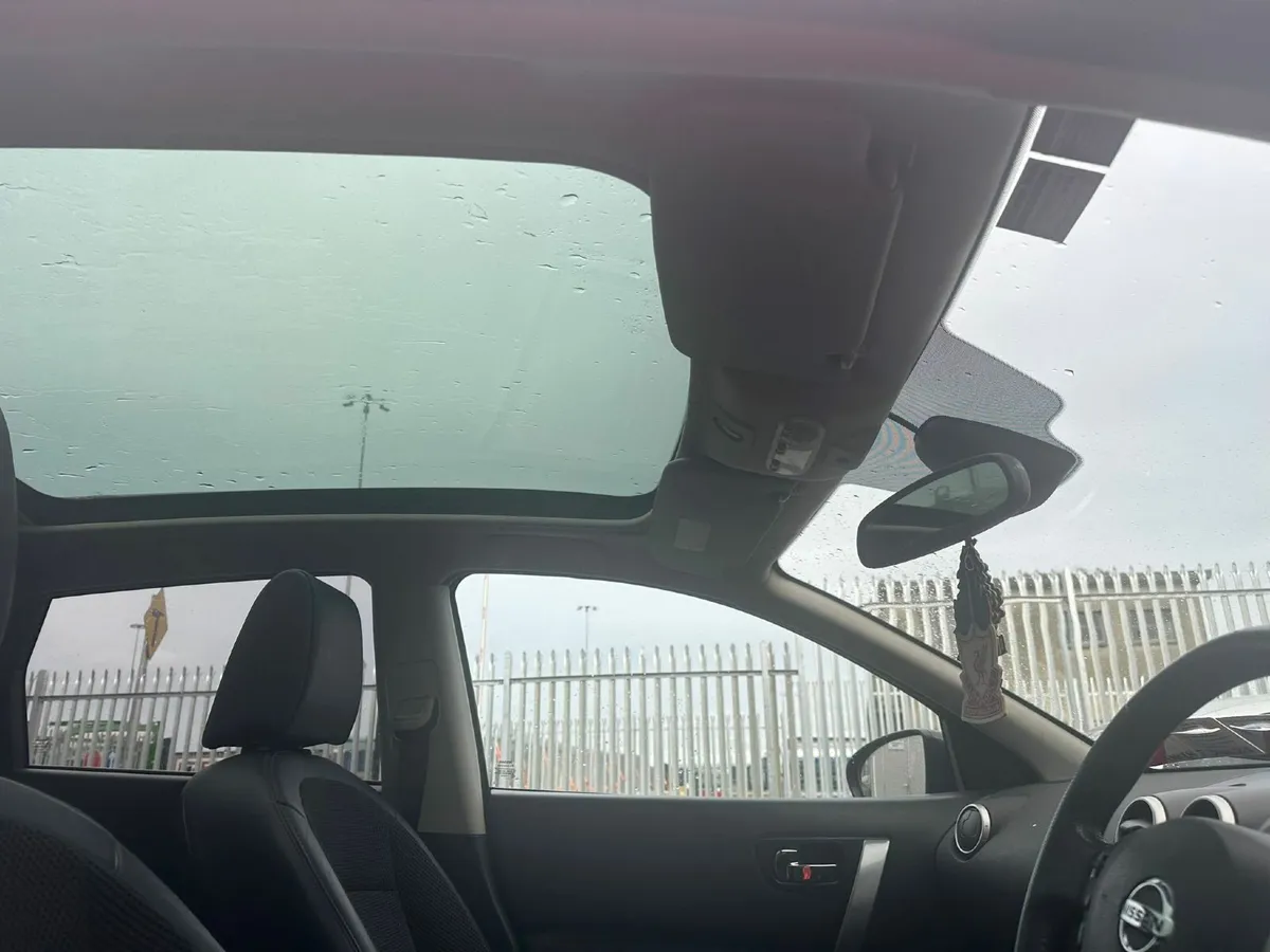 Nissan Qashqai 2011 - Image 4