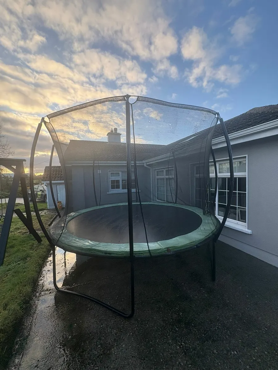 Trampoline - Image 4