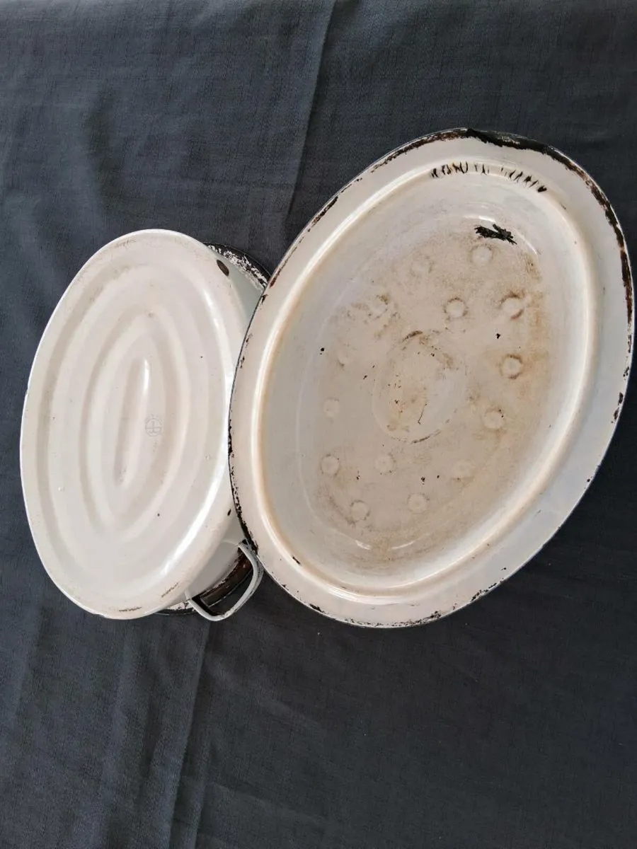 Enamel Oval Roaster - Image 3