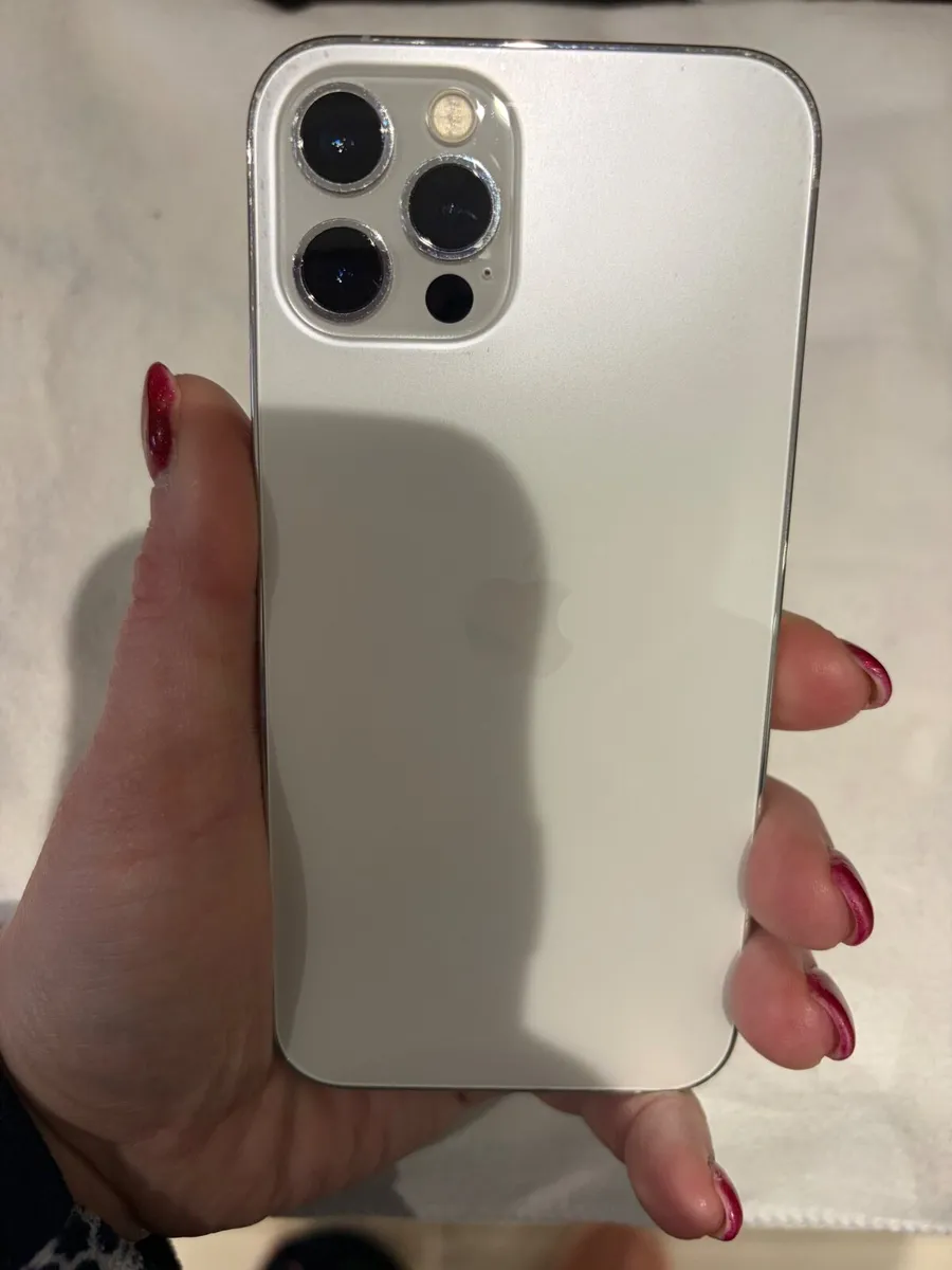 I phone 12 pro - Image 2