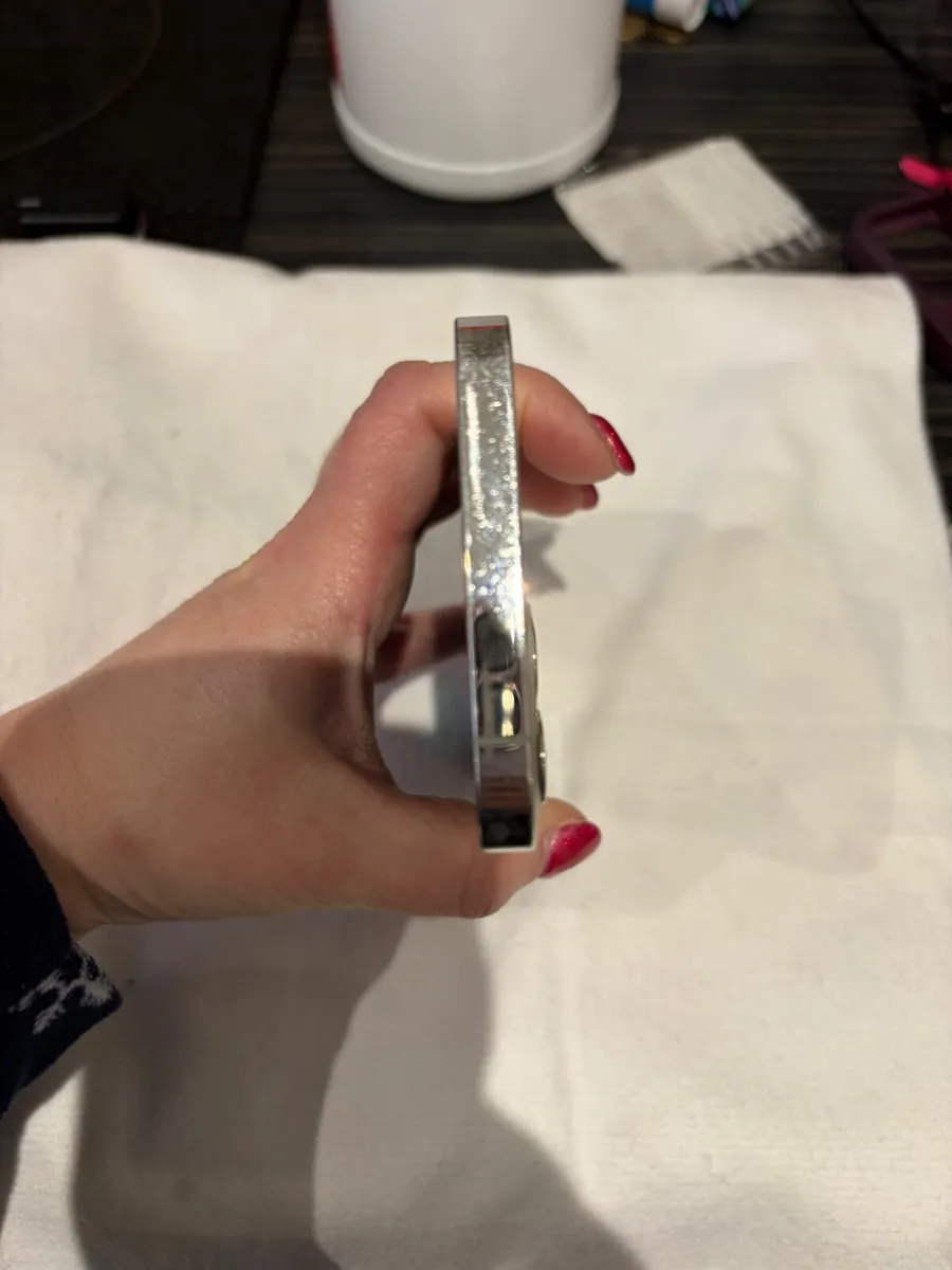 I phone 12 pro - Image 4