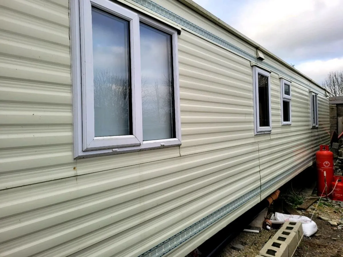 Mobile home - Image 1