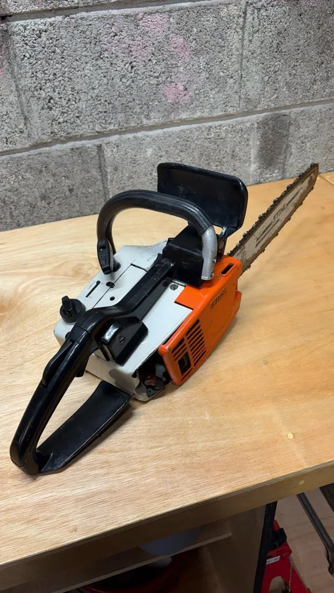 Stihl 020 AVP Chainsaw - Image 2