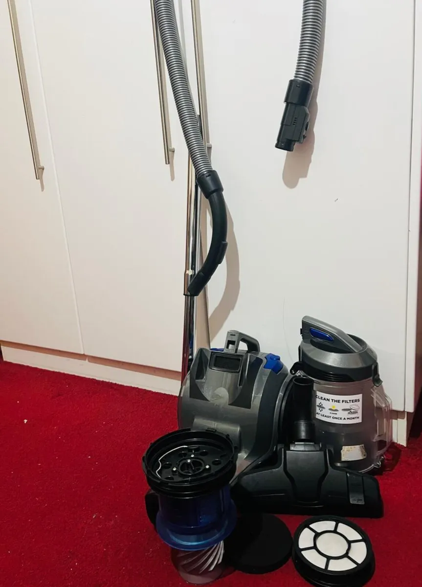 Russell Hobbs TITAN 2 Vacuum Cleaner (Bagless) - Image 3
