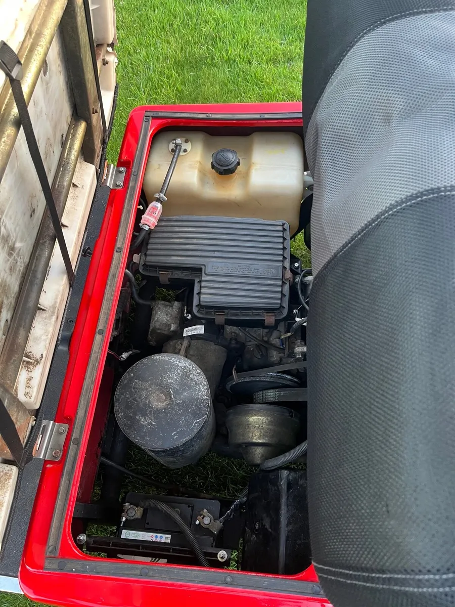 Golf buggy - Image 2