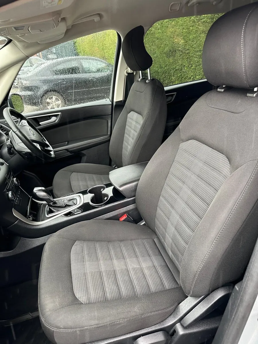 Ford Galaxy - Image 4