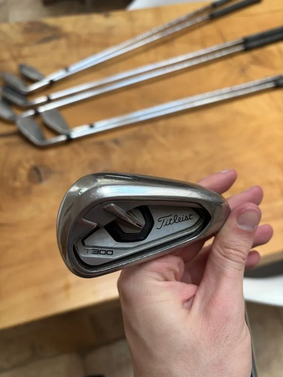 Titleist T300 Iron Set - Image 4
