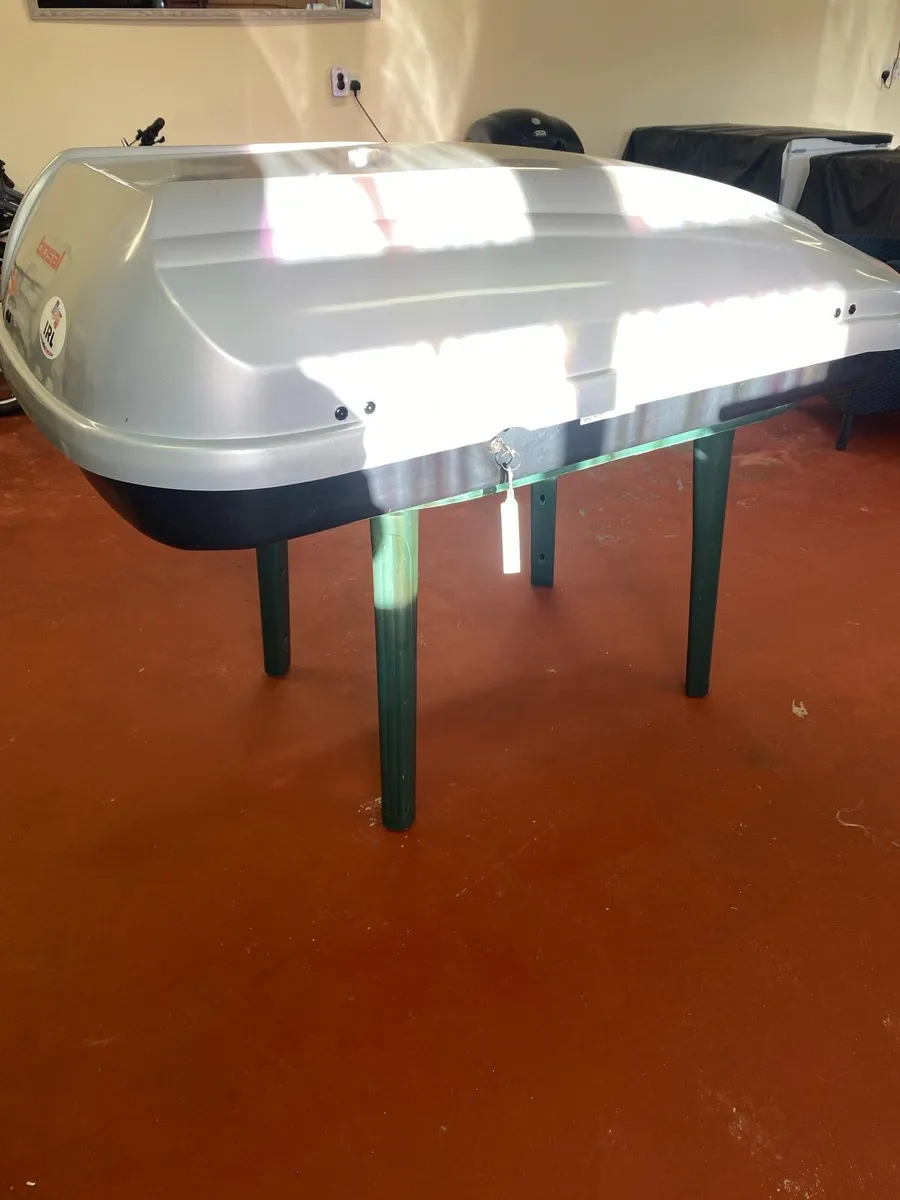 Roof Box - Image 2