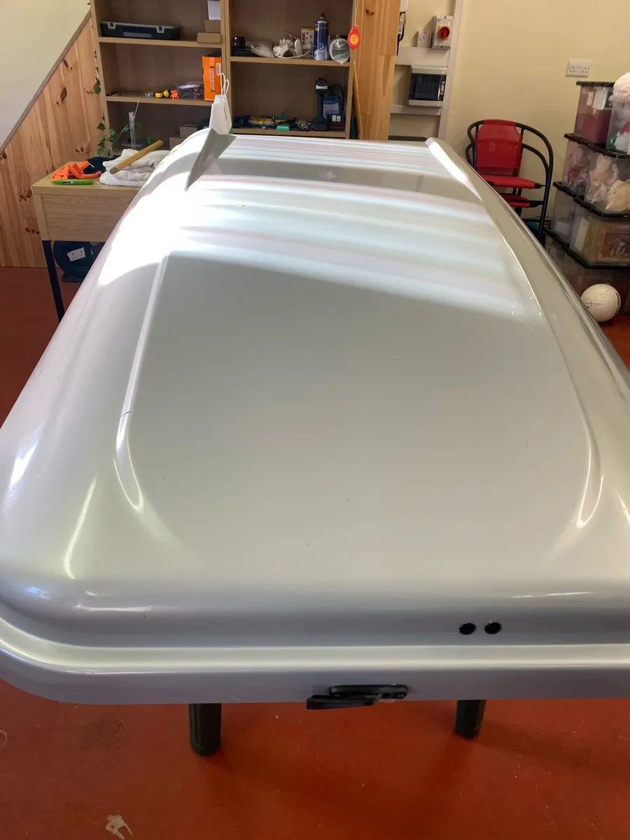 Roof Box - Image 3