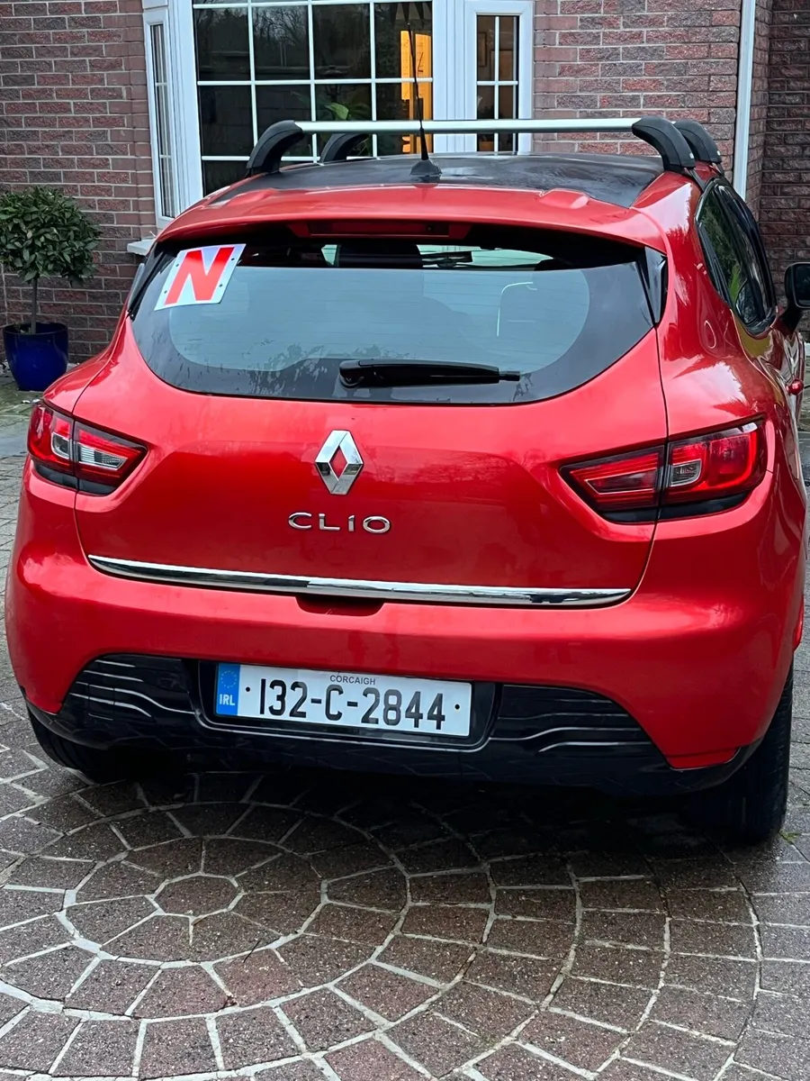 2013 Renault Clio Dynamique - Image 2