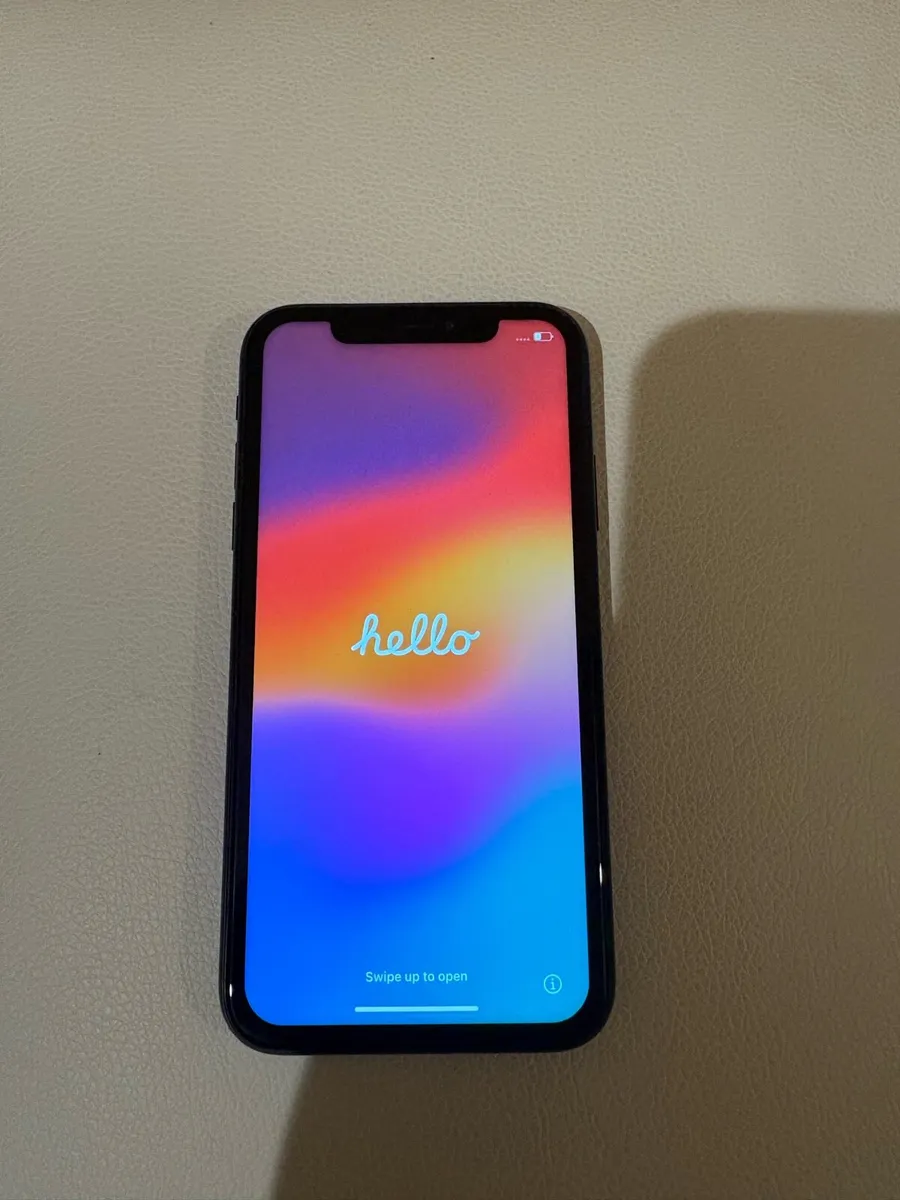 iPhone XR - Image 3