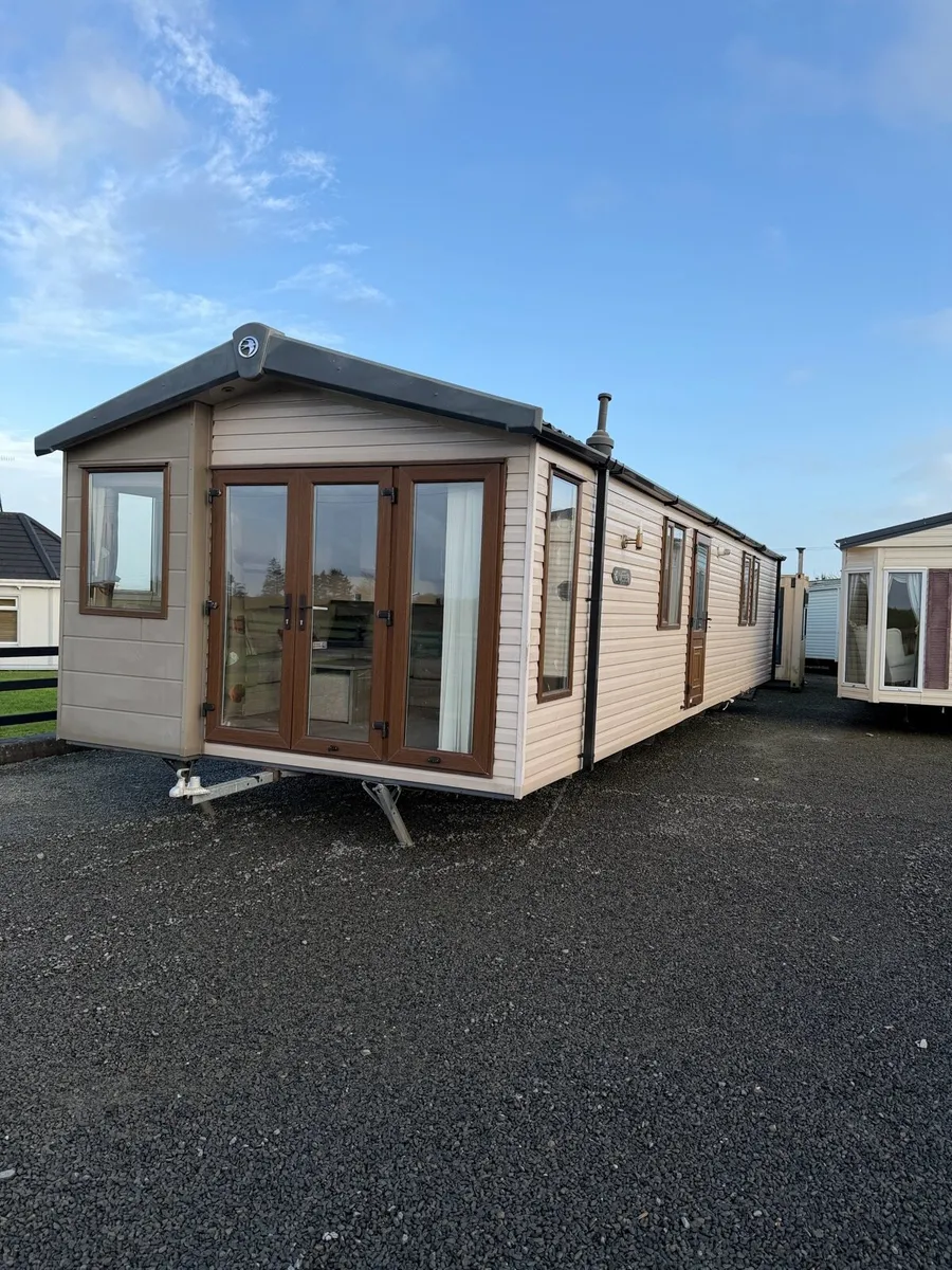 Swift Moselle 40 x 12’ 3 Bedroom - Image 1