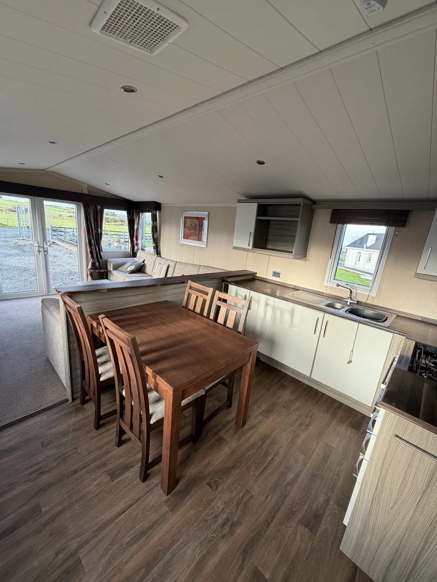 Swift Moselle 40 x 12’ 3 Bedroom - Image 4