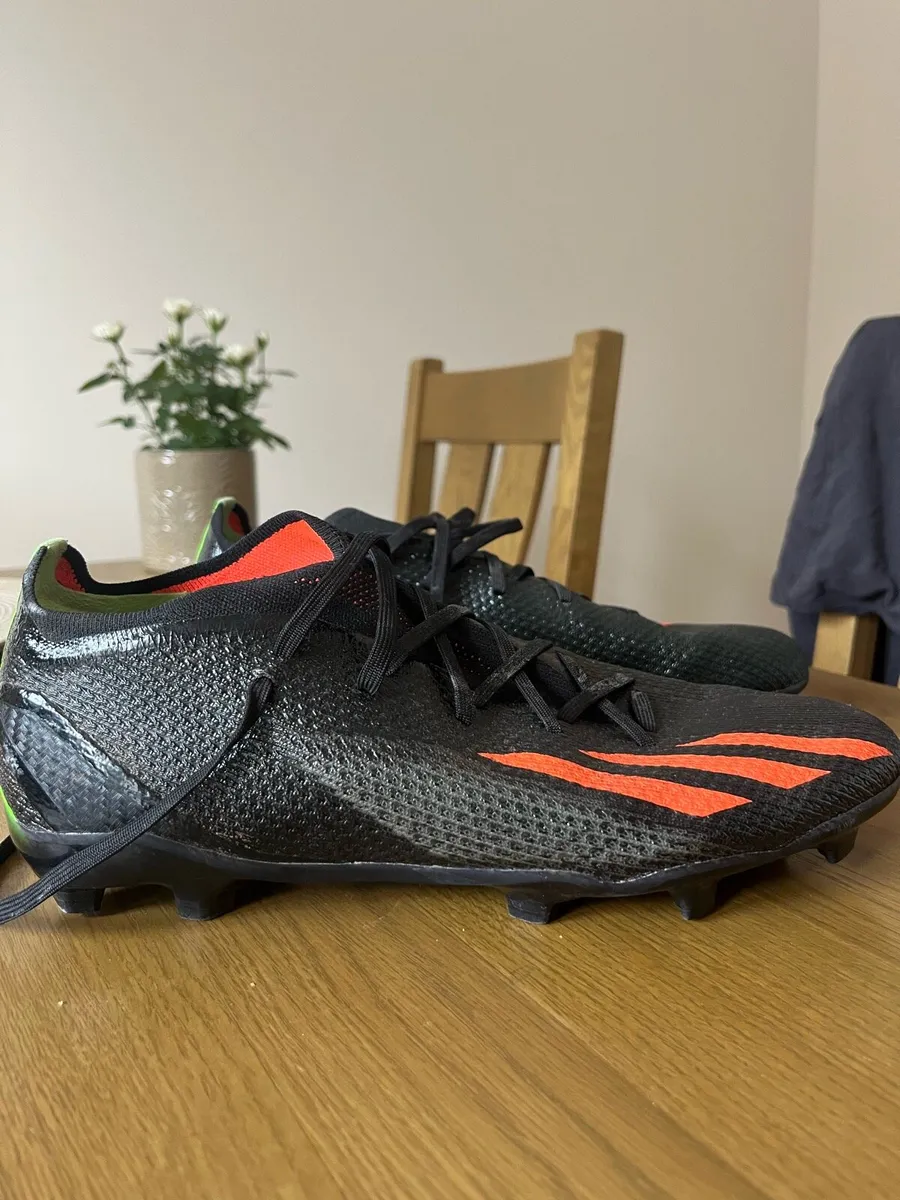 Football boots - Image 1