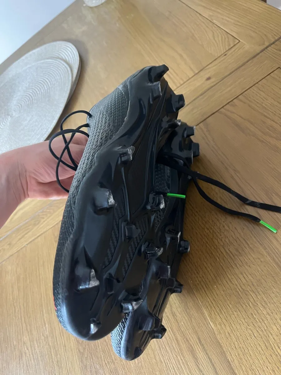 Football boots - Image 3