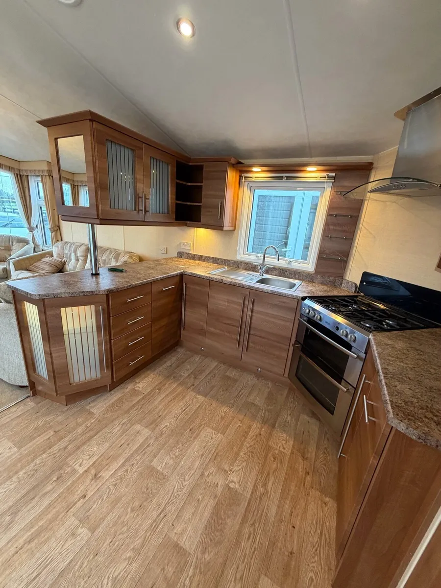 Willerby Aspen 38x 12 x 2 Bed (Immaculate) - Image 4