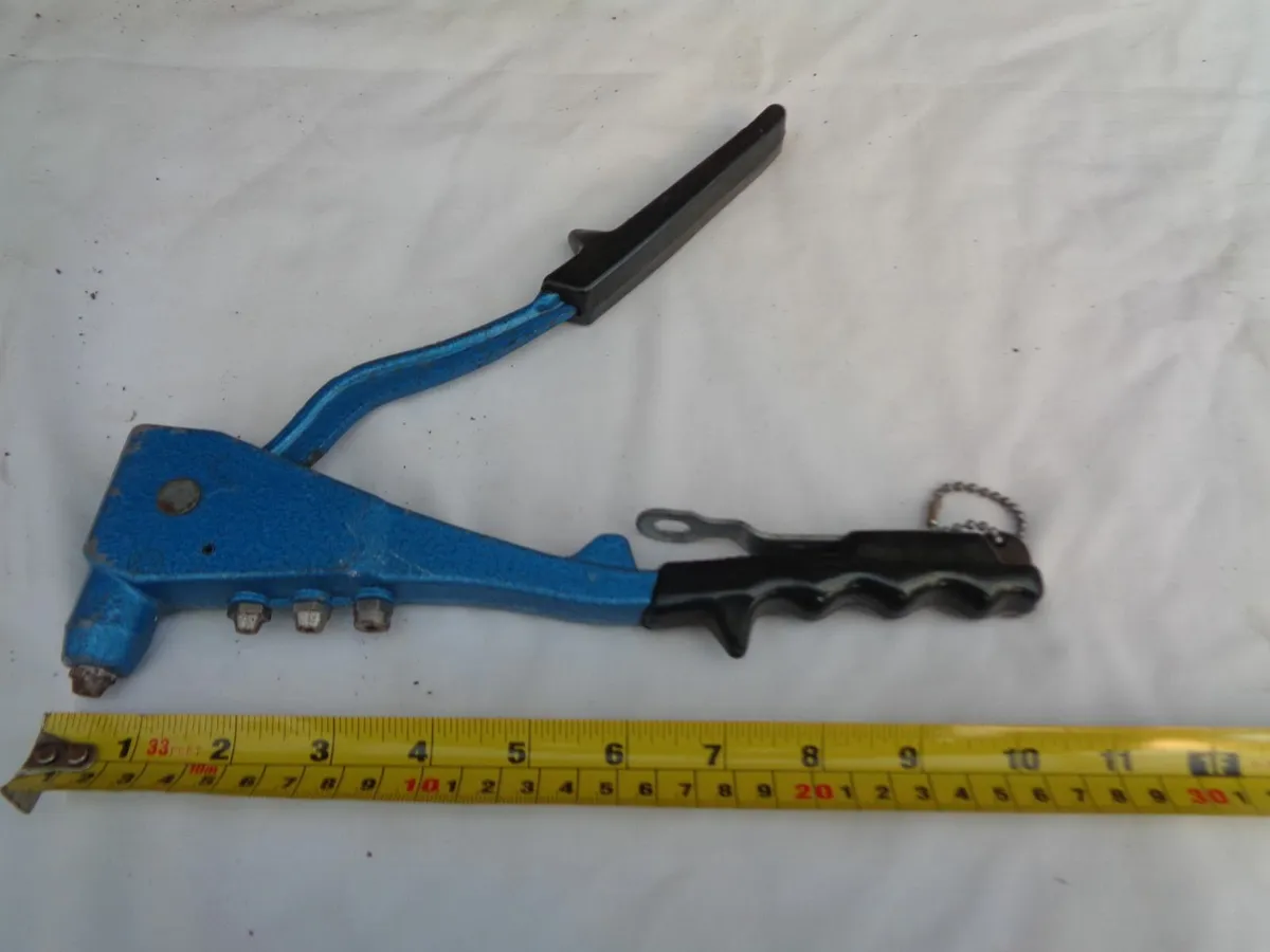 Rivet Gun for Sale - Image 3